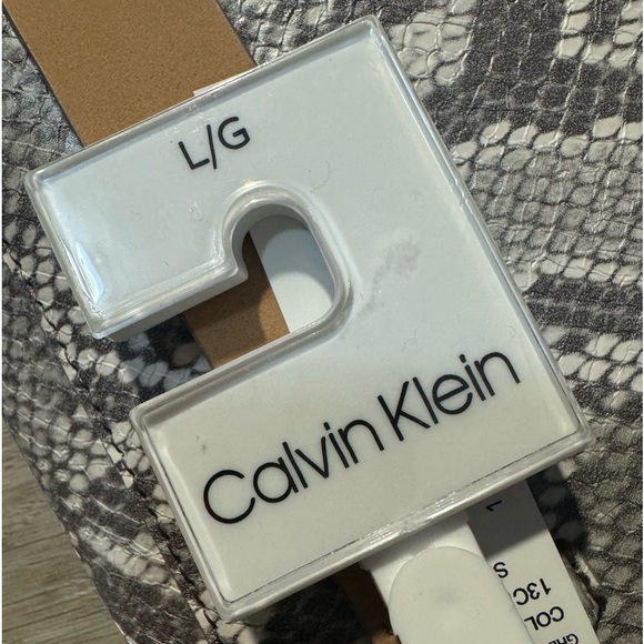 Calvin Klein Leather Belt Purse - Picture 4 of 5